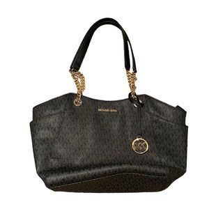 Micheal kors purse